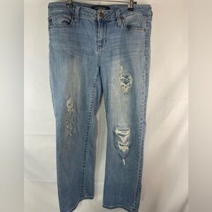 Liverpool cropped boyfriend distressed jeans, women’s size 8. Light wash.